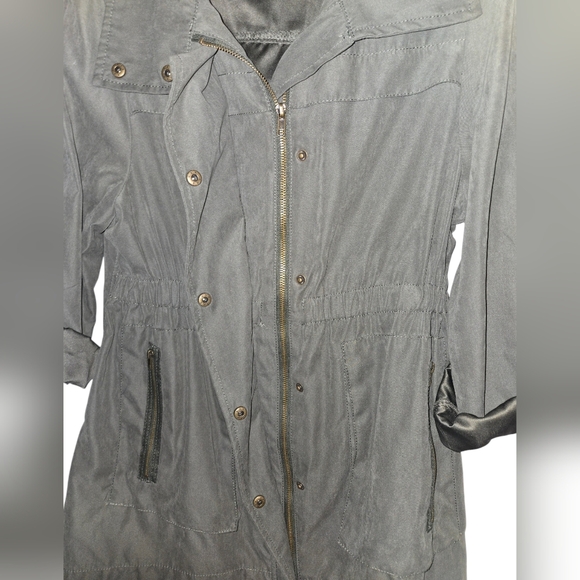 Live a little Green Jacket, Size Small, roll tab sleeves - Picture 4 of 9